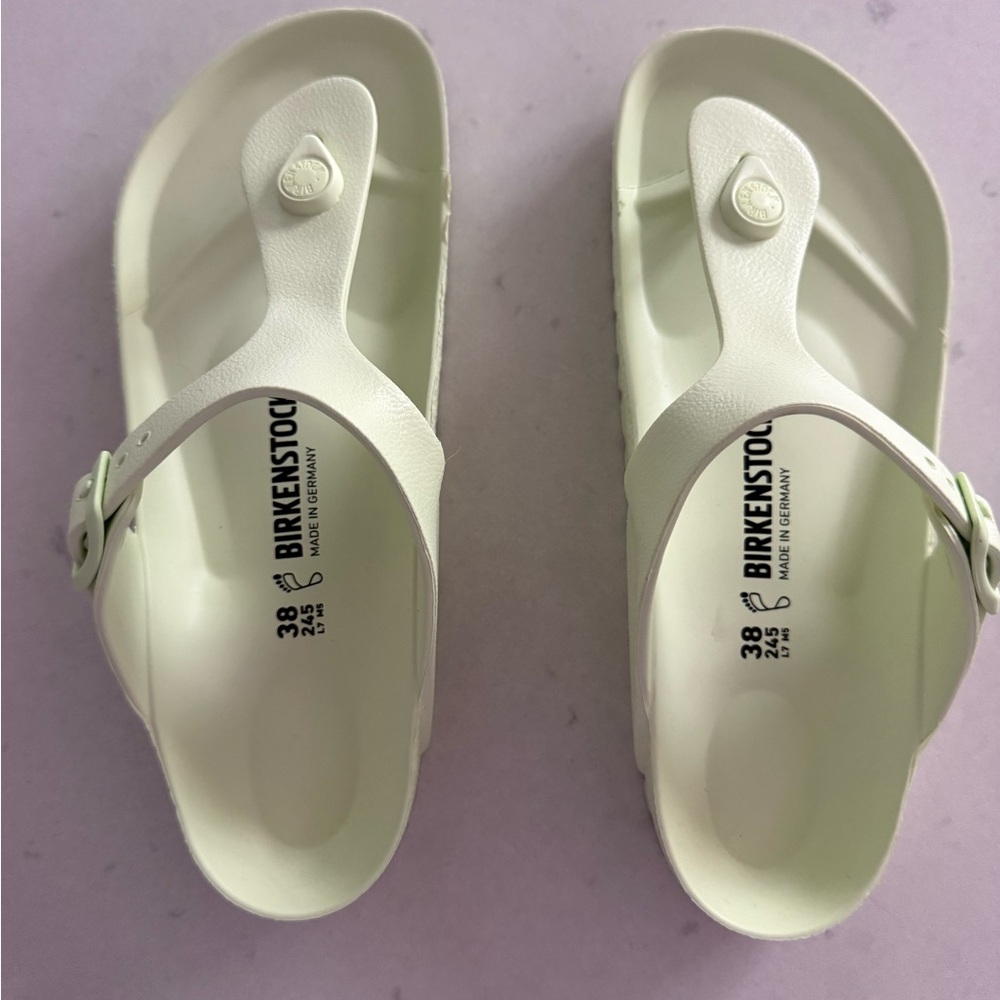 Birkenstock Women's Cream Sandals